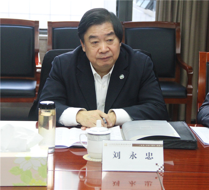 省人大常委会副主任刘永忠到黄色漫画
调研指导