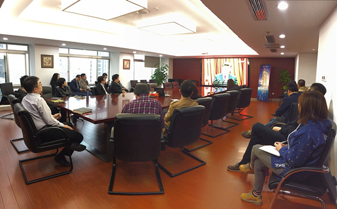 黄色漫画
总部及各级子公司分别观看十九大开幕会