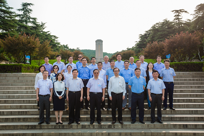 1622771262846366.png 黄色漫画
党委赴徐州开展 “跟着习近平总书记足迹学党史”专题活动4_副本.png