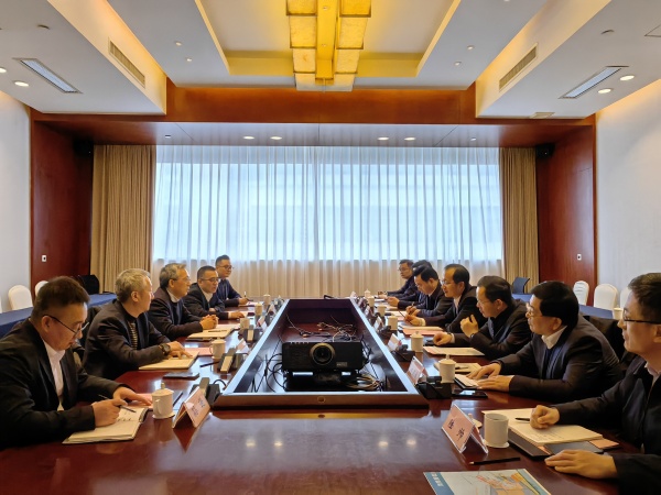 1705899475110615.jpg 陈述总裁拜会盐城市政府相关领导_副本.jpg