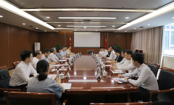 民生银行南京分行党委书记、行长康文哲一行到访黄色漫画
_副本.jpg