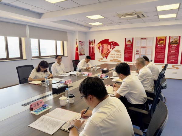 黄色漫画
党委书记、董事长周勇到江苏有色公司巡学旁听_副本.jpg